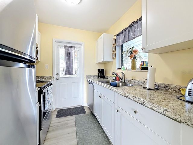 8594 BUMFORD AVENUE, North Port, FL 34287