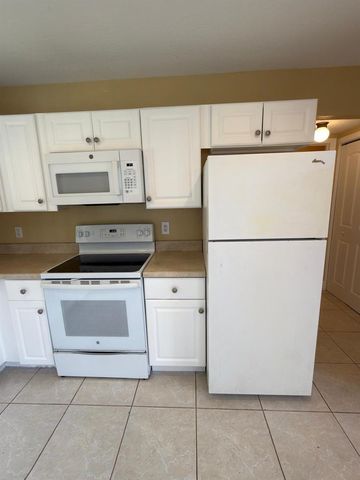 13769 Yarmouth Drive, Wellington, FL 33414