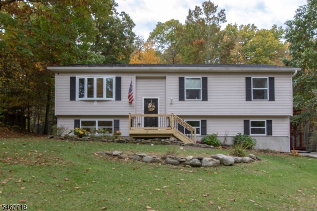 23 Fawn Run, Montague Twp., NJ 07827 — exterior
