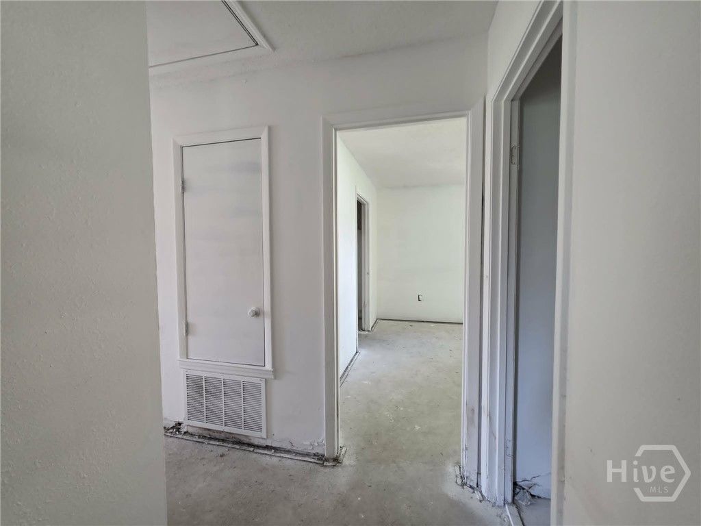 Image 15 of property listing at 4407 Liberty Parkway, Savannah, GA 31405
