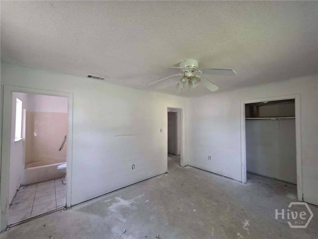 Image 17 of property listing at 4407 Liberty Parkway, Savannah, GA 31405