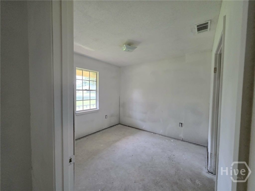 Image 18 of property listing at 4407 Liberty Parkway, Savannah, GA 31405