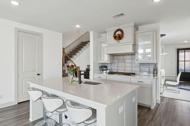 110 Keane Court, Mansfield, TX 76063