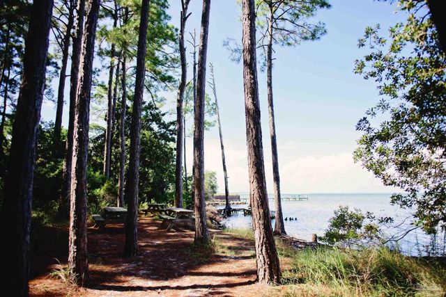 3876 Mariners Dr, Gulf Breeze, FL 32563