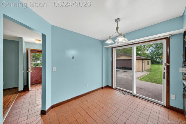 25852 CURIE Avenue, Warren, MI 48091