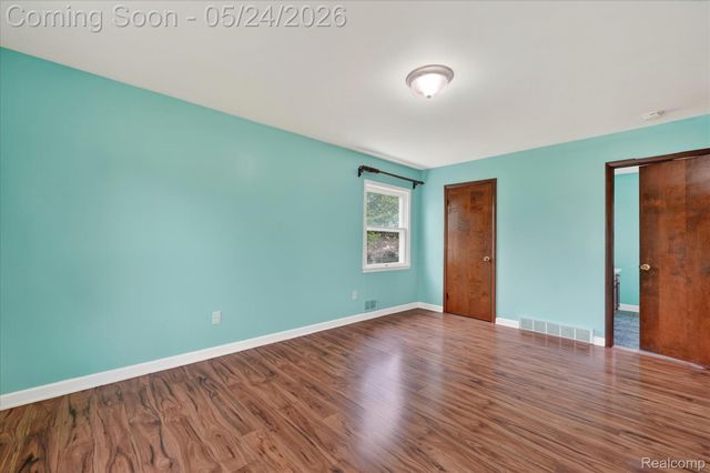 25852 CURIE Avenue, Warren, MI 48091