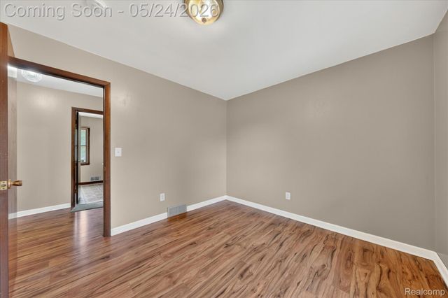 25852 CURIE Avenue, Warren, MI 48091