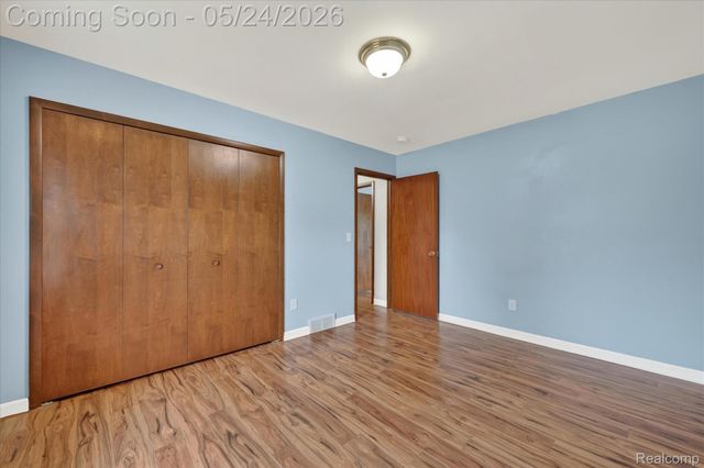 25852 CURIE Avenue, Warren, MI 48091