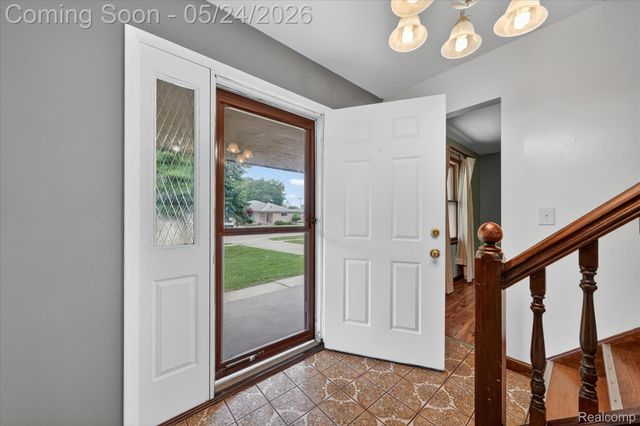 25852 CURIE Avenue, Warren, MI 48091