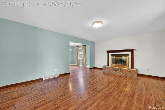 25852 CURIE Avenue, Warren, MI 48091