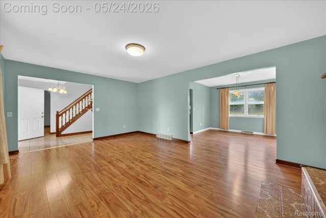 25852 CURIE Avenue, Warren, MI 48091