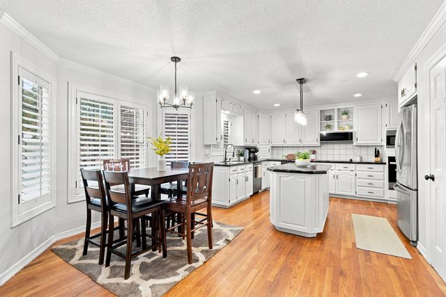 10145 S Hudson Avenue, Tulsa, OK 74137