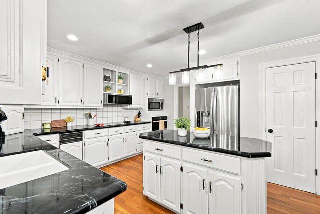10145 S Hudson Avenue, Tulsa, OK 74137
