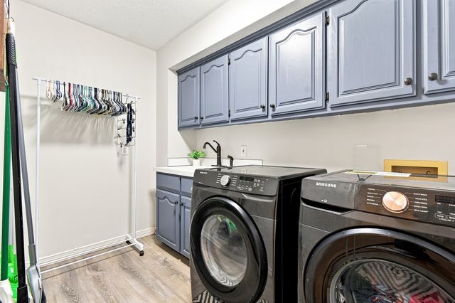 10145 S Hudson Avenue, Tulsa, OK 74137