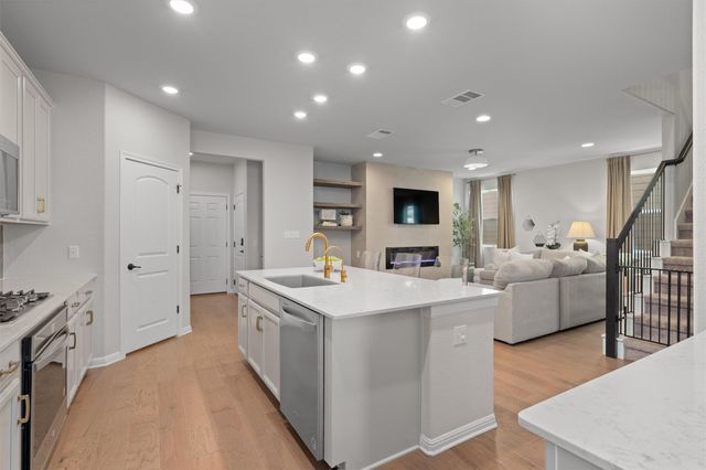 1940 Blue River DR, Leander, TX 78641