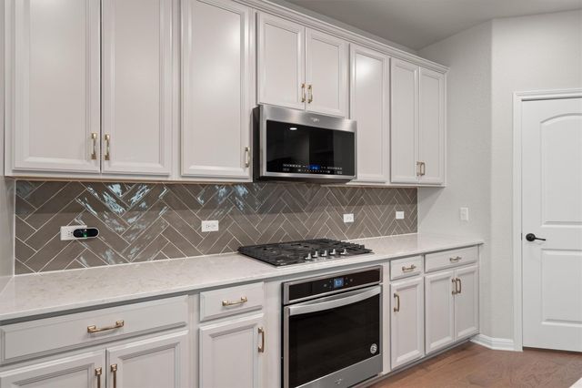 1940 Blue River DR, Leander, TX 78641