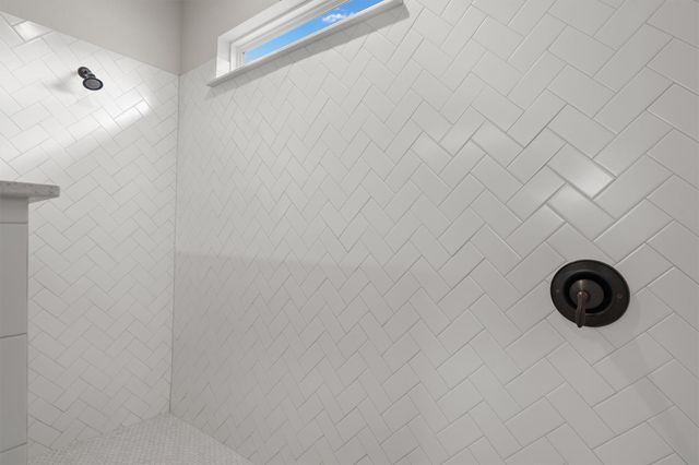 1940 Blue River DR, Leander, TX 78641