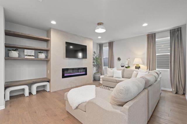 1940 Blue River DR, Leander, TX 78641