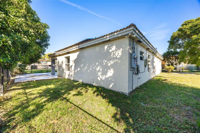 5408 NW 18th Pl, Lauderhill, FL 33313