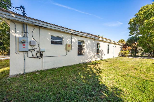 5408 NW 18th Pl, Lauderhill, FL 33313