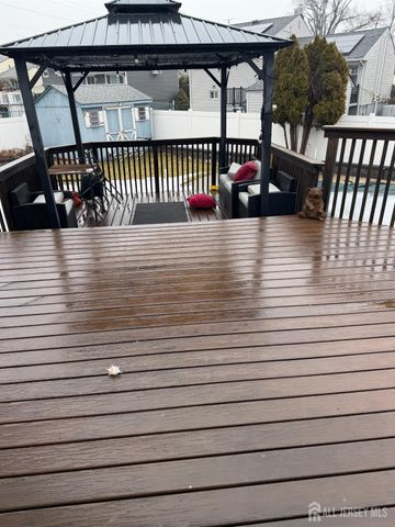 25 Penn Street, Fords, NJ 08863