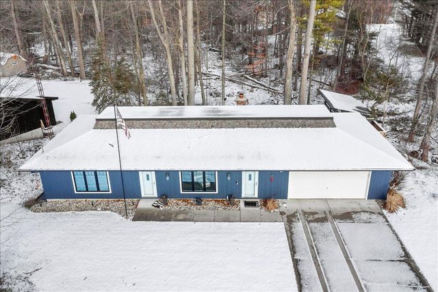 14815 Cross Lane, Spring Lake, MI 49456