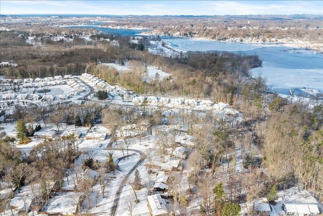 14815 Cross Lane, Spring Lake, MI 49456