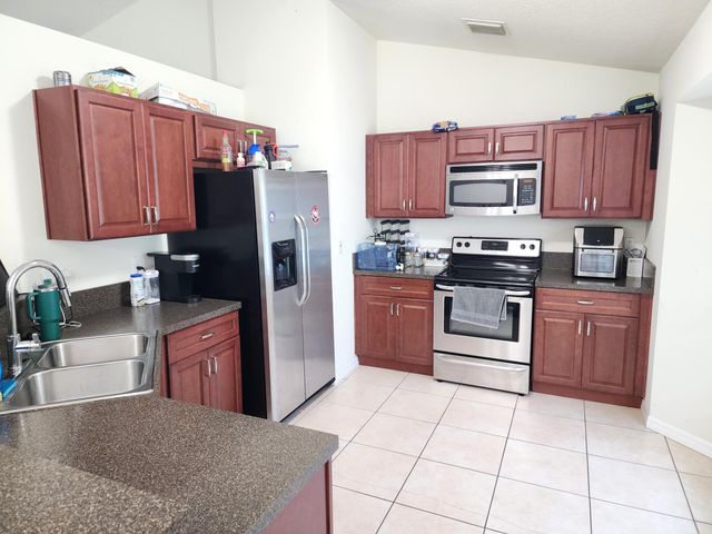 842 SE Walters Terrace, Port St. Lucie, Port St Lucie, FL 34983