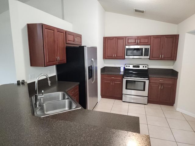 842 SE Walters Terrace, Port St. Lucie, Port St Lucie, FL 34983