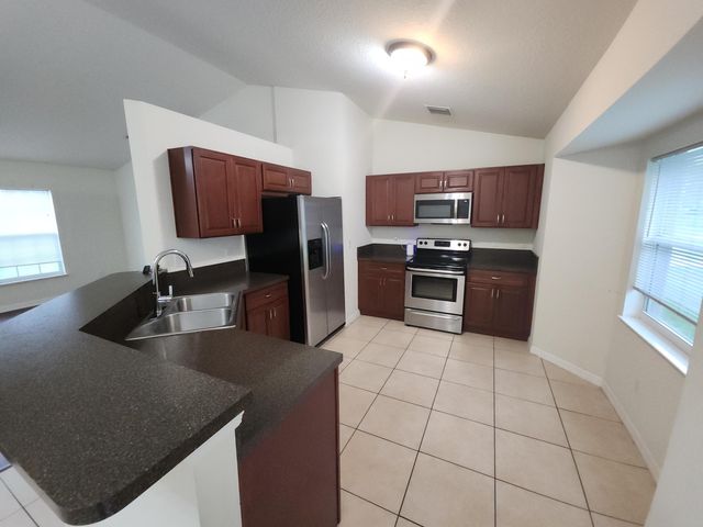 842 SE Walters Terrace, Port St. Lucie, Port St Lucie, FL 34983