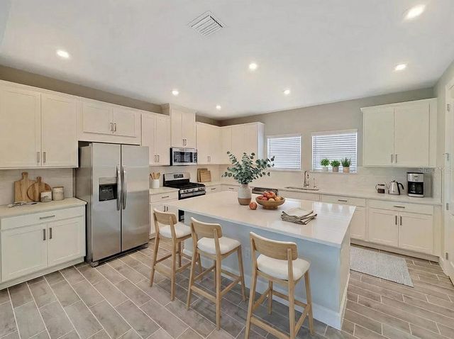 11019 DEVONBRIDGE DRIVE, Palmetto, FL 34221