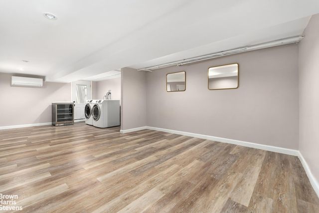 72 CONSELYEA Street, New York City, NY 11211