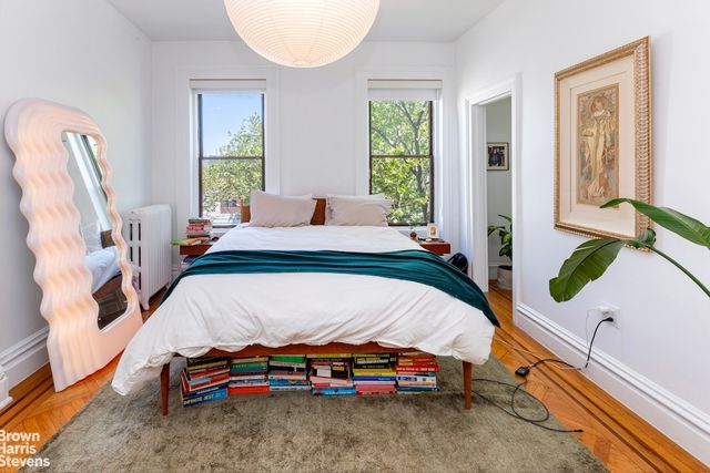 72 CONSELYEA Street, New York City, NY 11211