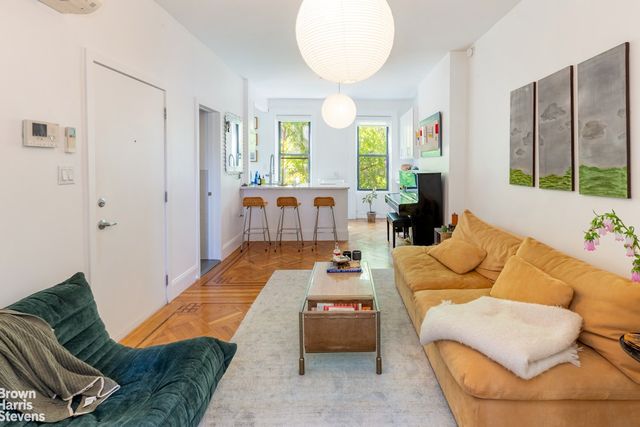 72 CONSELYEA Street, New York City, NY 11211