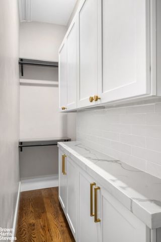 72 CONSELYEA Street, New York City, NY 11211