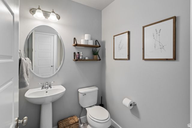 1395 E KELSEY DR, Eagle Mountain, UT 84005