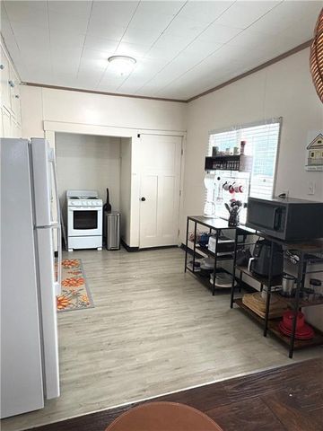 1913 S Broadway Street, Pittsburg, KS 66762