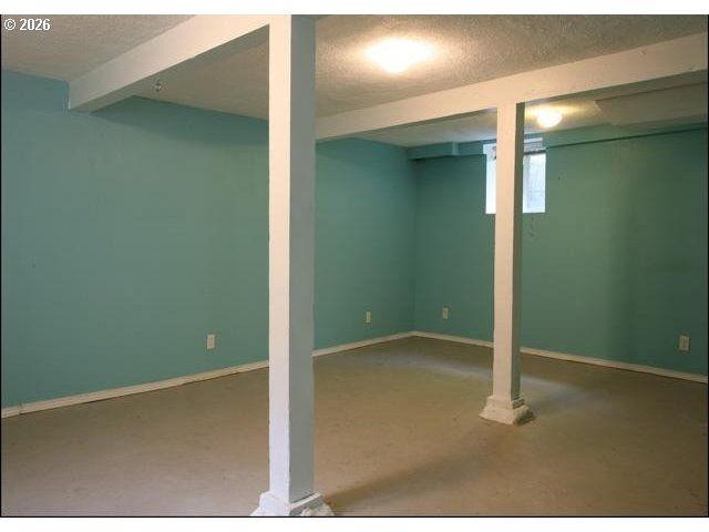 3434 Ne 49TH Ave, Portland, OR 97213