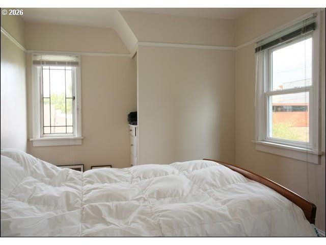 3434 Ne 49TH Ave, Portland, OR 97213