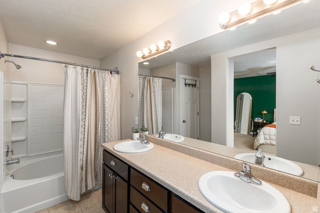 1083 W STONEHAVEN DR, North Salt Lake, UT 84054