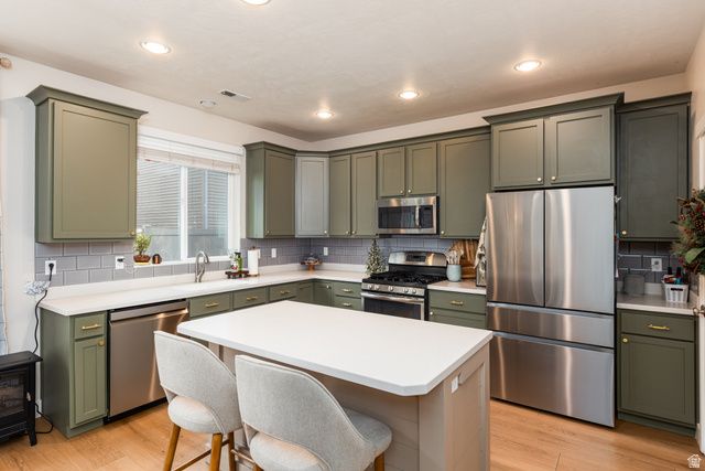 1083 W STONEHAVEN DR, North Salt Lake, UT 84054