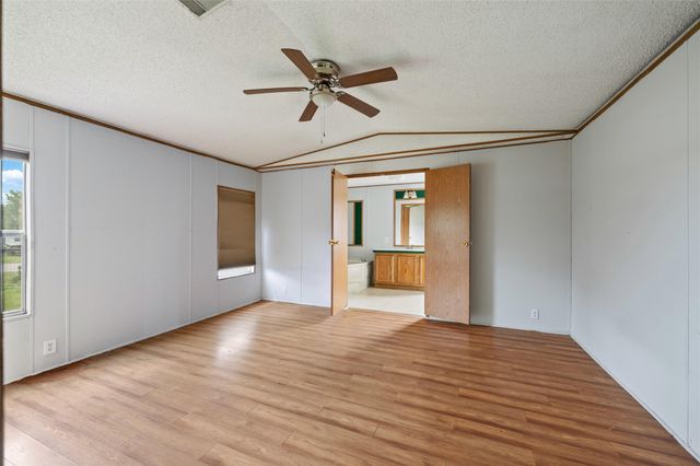 360 Shady Oaks DR A, Kyle, TX 78640