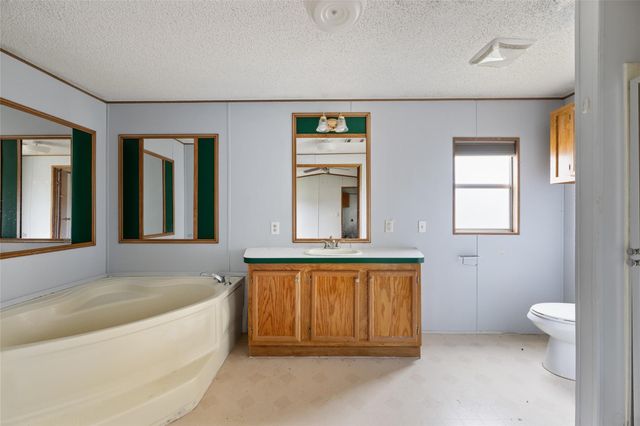 360 Shady Oaks DR A, Kyle, TX 78640