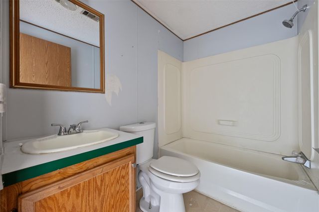 360 Shady Oaks DR A, Kyle, TX 78640