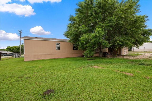 360 Shady Oaks DR A, Kyle, TX 78640