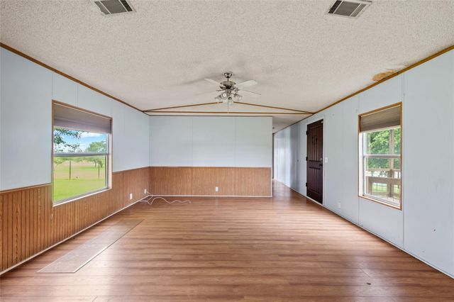 360 Shady Oaks DR A, Kyle, TX 78640