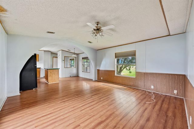360 Shady Oaks DR A, Kyle, TX 78640
