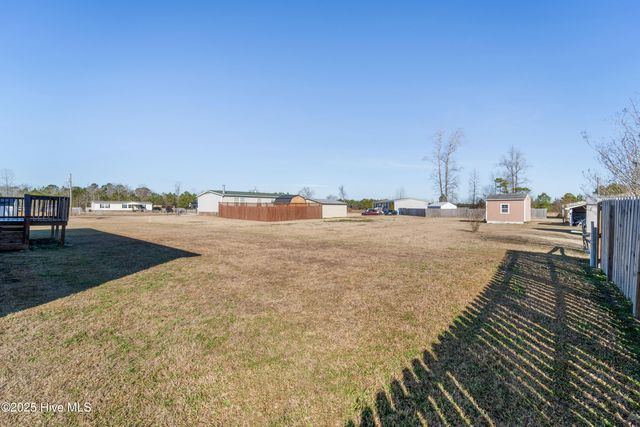 102 Walter Drive, Beulaville, NC 28518