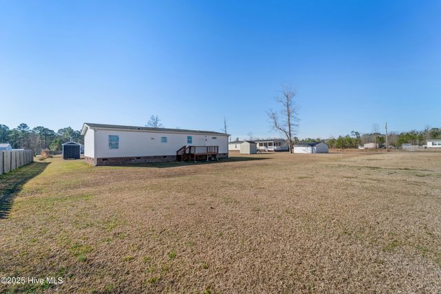 102 Walter Drive, Beulaville, NC 28518