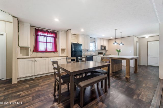 102 Walter Drive, Beulaville, NC 28518